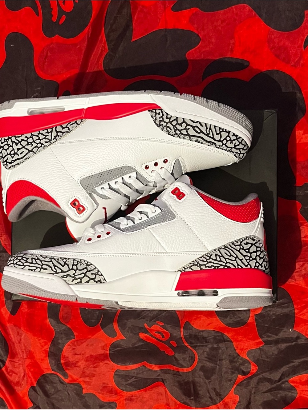 Jordan 3 Fire Red